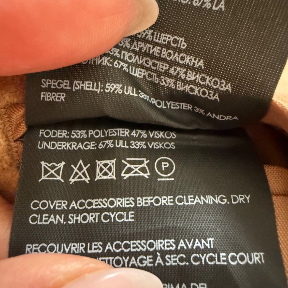 Club Monaco Men's Coat - Picture 4 of 7
